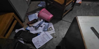 বান্দরবানে সোনালী ব্যাংকের টাকা লুট, ম্যানেজারকে অপহরণ